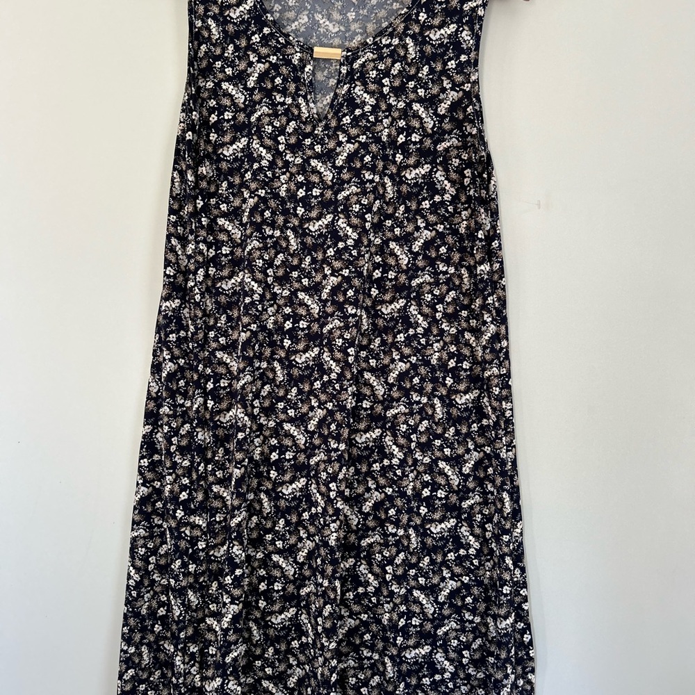 Women’s Black Floral Maxi Dress - Sleeveless V-Neck